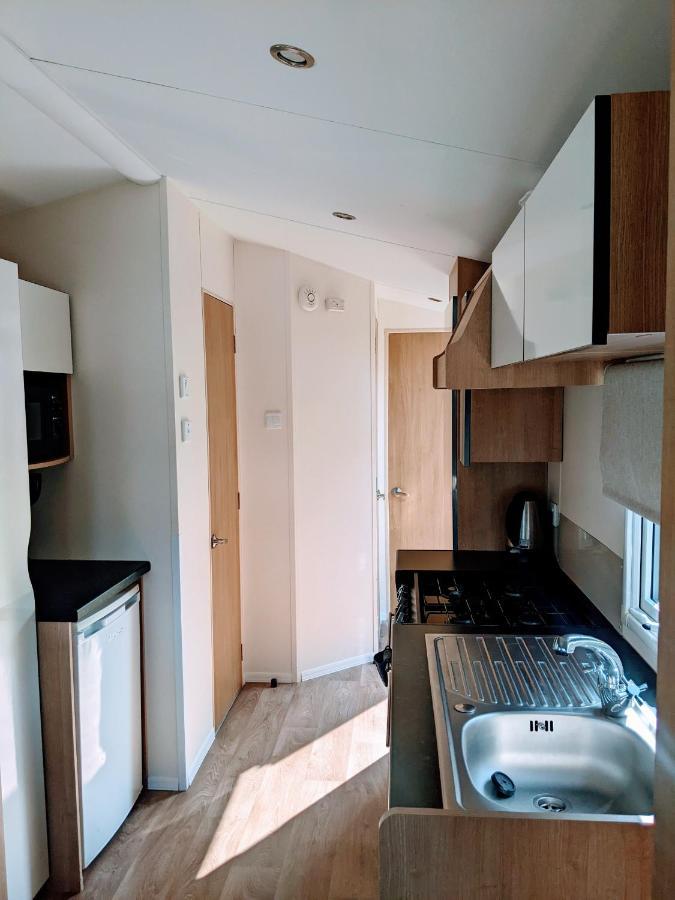4 Berth Couples And Family Caravan In Beautiful Newquay Bay Resort Εξωτερικό φωτογραφία