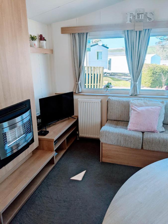 4 Berth Couples And Family Caravan In Beautiful Newquay Bay Resort Εξωτερικό φωτογραφία